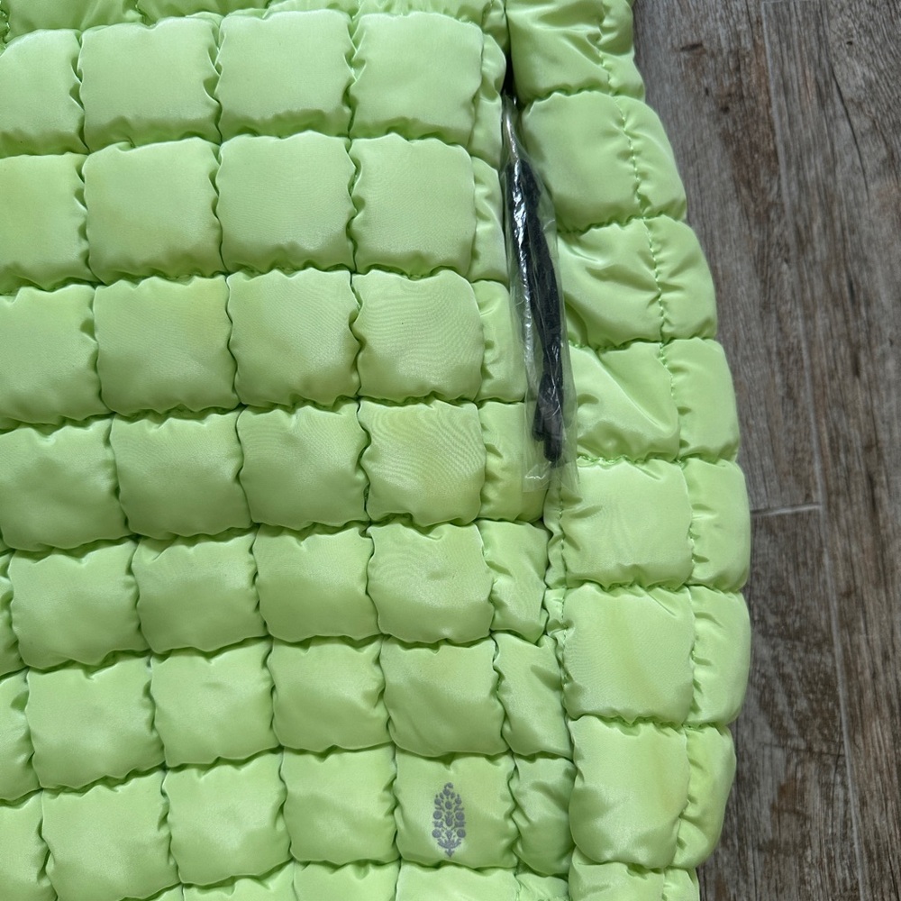 Free People Quilted Carryall Pale Neon - Lime Green - Limited Edition - Picture 10 of 11